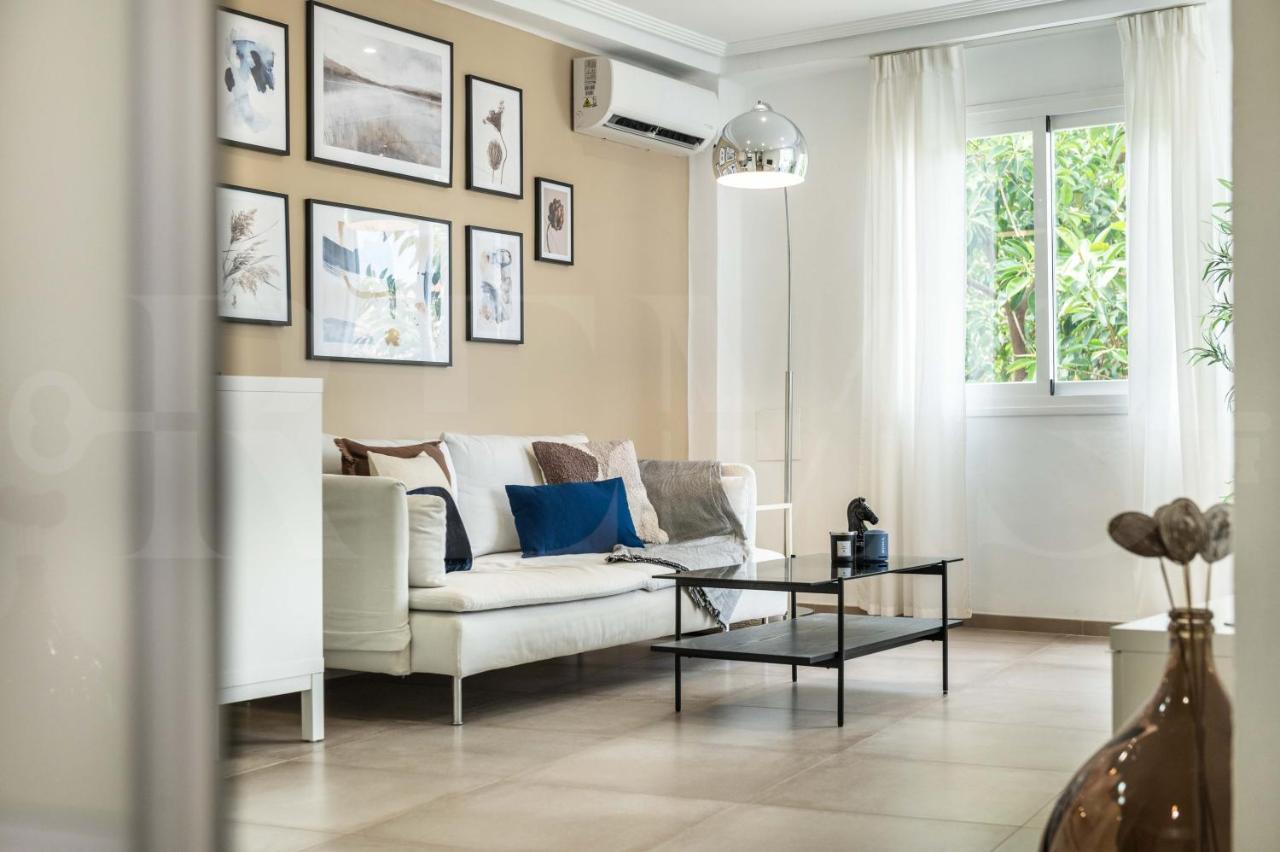 Serene & Spacious - Center By Rems Lejlighed